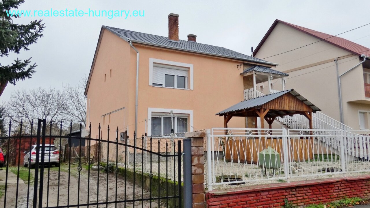 Mehrfamilienhaus zum Kauf 239.000 € 6 Zimmer 270 m²<br/>Wohnfläche 1.650 m²<br/>Grundstück Zalakaros 8749