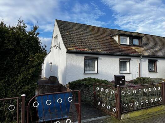 Doppelhaushälfte zum Kauf 129.000 € 4 Zimmer 66,7 m² 840 m² Grundstück Großlehna Markranstädt 04420