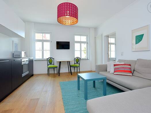 Wohnung zur Miete Wohnen auf Zeit 1.350 € 2 Zimmer 40 m² frei ab 01.09.2025 Stuttgart 70499