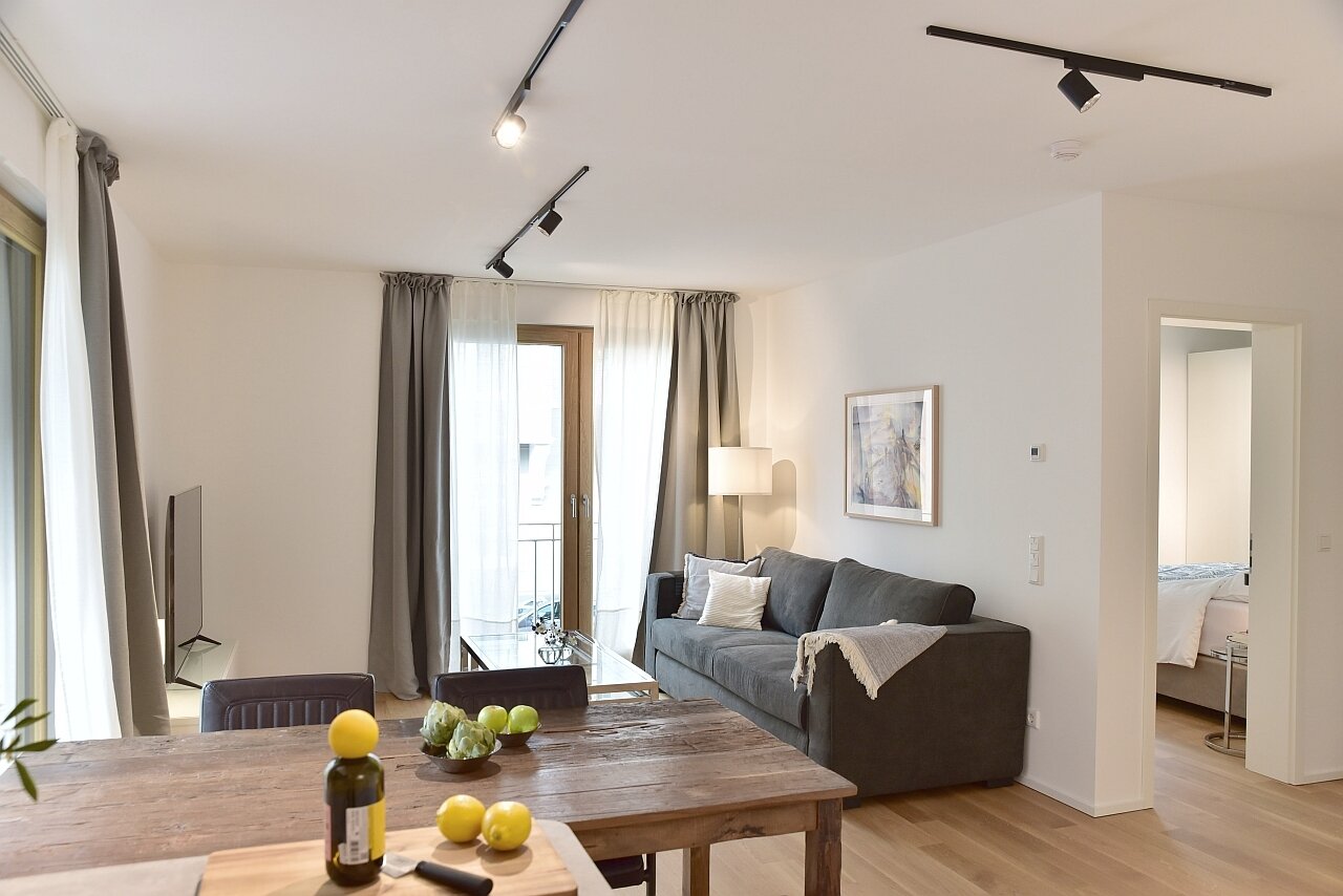 Wohnung zur Miete Wohnen auf Zeit 2.020 € 2 Zimmer 58 m²<br/>Wohnfläche ab sofort<br/>Verfügbarkeit Mülheim Köln 51065