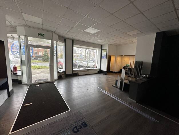 Laden zur Miete provisionsfrei 2.200 € 313 m² Verkaufsfläche Krayer Str. 197 Kray Stadtbezirk VII 45307