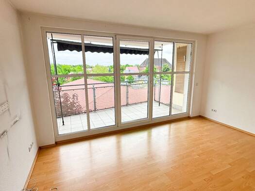 Wohnung zur Miete 532 € 3 Zimmer 71,2 m² 4. Geschoss frei ab sofort Friedrich-Engels-Straße 24 Finsterwalde 03238