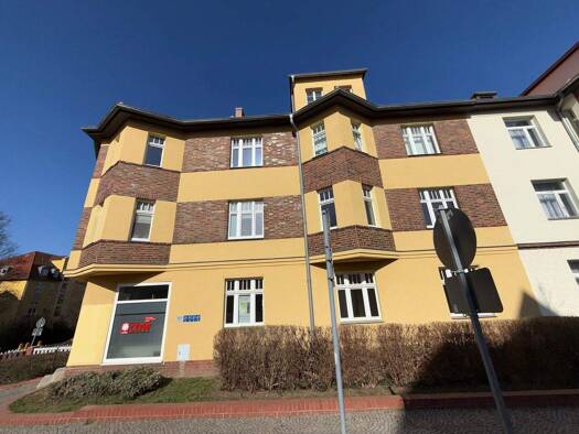 Wohnung zur Miete 600 € 4 Zimmer 95,6 m² frei ab sofort Theodor-Arnold-Promenade 13 Zeitz 06712