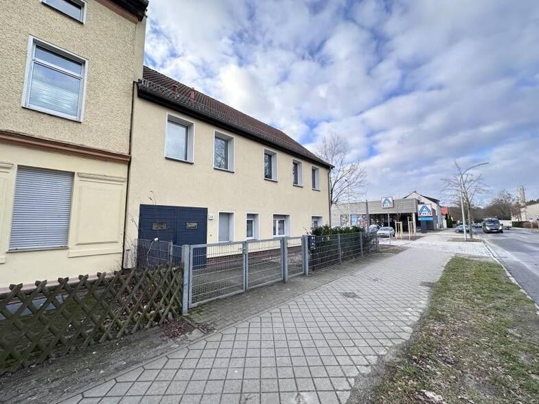 Mehrfamilienhaus zum Kauf 450.000 € 7 Zimmer 223,8 m² 695 m² Grundstück Sachsenhausen Oranienburg 16515