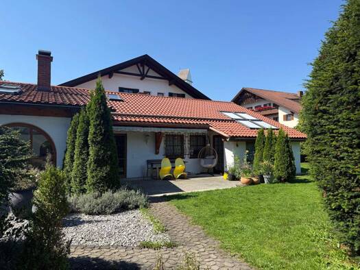 Mehrfamilienhaus zum Kauf 1.200.000 € 12 Zimmer 280 m² 1.195 m² Grundstück Waltenhofen Schwangau 87645