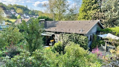 Einfamilienhaus zum Kauf 275.000 € 6 Zimmer 170,6 m² 645 m² Grundstück (Alt-) Siegen - Achenbach Siegen 57072