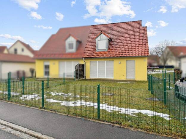 Doppelhaushälfte zum Kauf 259.000 € 4 Zimmer 135 m² 429 m² Grundstück Kulmain 95508