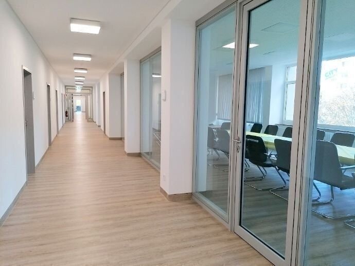 Bürofläche zur Miete provisionsfrei 4.550 € 700 m²<br/>Bürofläche ab 300 m²<br/>Teilbarkeit Zentrum 016 Chemnitz 09111