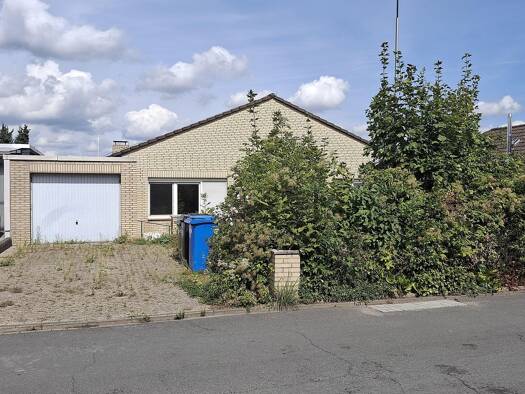 Einfamilienhaus zum Kauf provisionsfrei 168.000 € 4 Zimmer 123 m² 583 m² Grundstück Königslutter Königslutter am Elm 38154