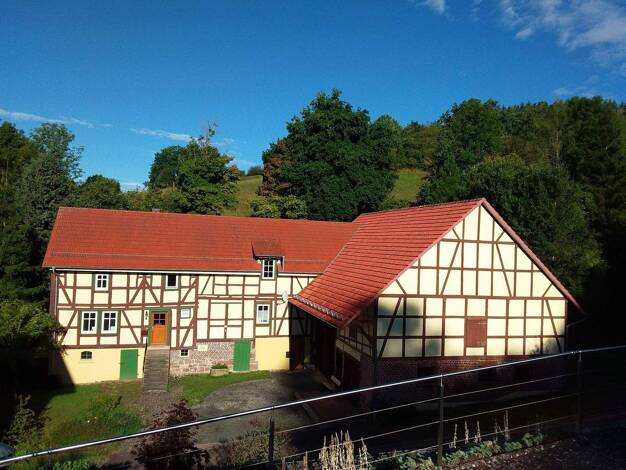 Haus zum Kauf 198.000 € 7 Zimmer 180 m² 1.169 m² Grundstück Frielingen Kirchheim 36275