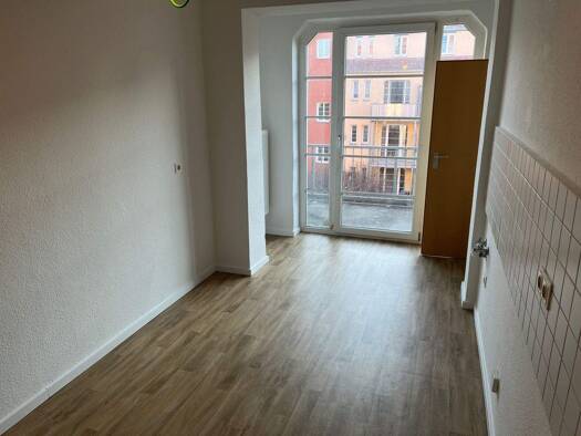 Wohnung zur Miete 362 € 39 m² 2. Geschoss frei ab sofort Zellendorfstraße 2 Ilversgehofen Erfurt 99086