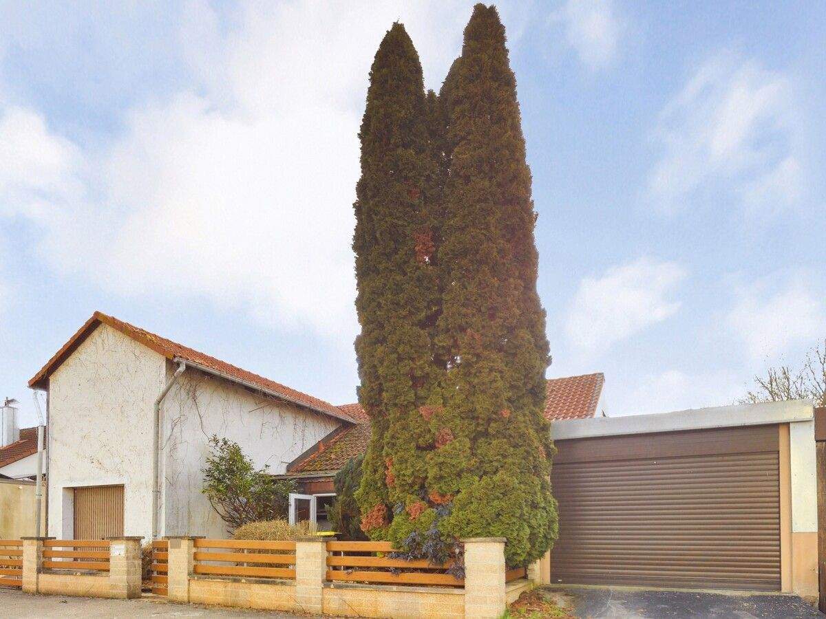 Immobilie in Bad Windsheim - Ideal für die große Familie mit handwerklichem Geschick - Einfamilienhaus in Bad Windsheim - Bild 2