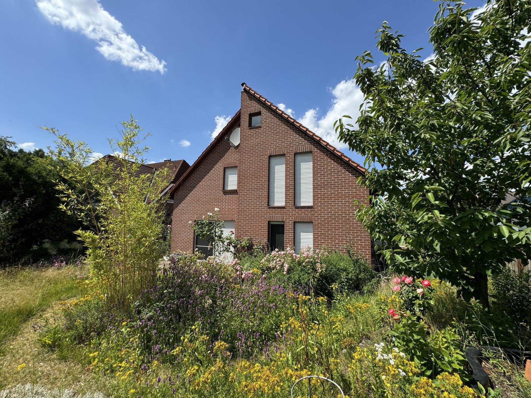 Einfamilienhaus zum Kauf 500.000 € 3 Zimmer 120 m²<br/>Wohnfläche 600 m²<br/>Grundstück ab sofort<br/>Verfügbarkeit Kirchrode Hannover 30559