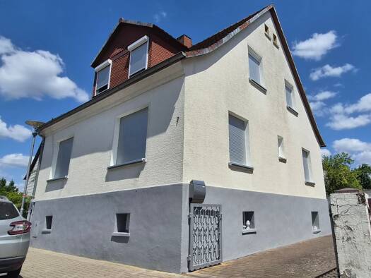Einfamilienhaus zur Miete 1.300 € 5 Zimmer 10 m² frei ab 01.11.2026 Burgsolms Solms 35606