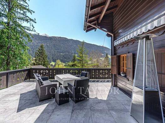 Haus zum Kauf 2.500.000 CHF 6,5 Zimmer 220 m² 3.057 m² Grundstück Gryon 1882