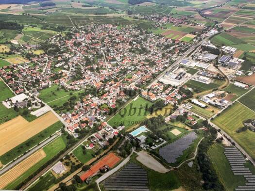 Doppelhaushälfte zum Kauf provisionsfrei 419.900 € 4,5 Zimmer 116 m² 360 m² Grundstück Erzingen Klettgau / Erzingen 79771