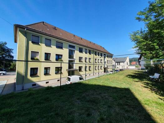 Wohnung zur Miete 513 € 4 Zimmer 73,4 m² 1. Geschoss frei ab 20.11.2026 Schleusinger Straße 29 Suhl Suhl 98527