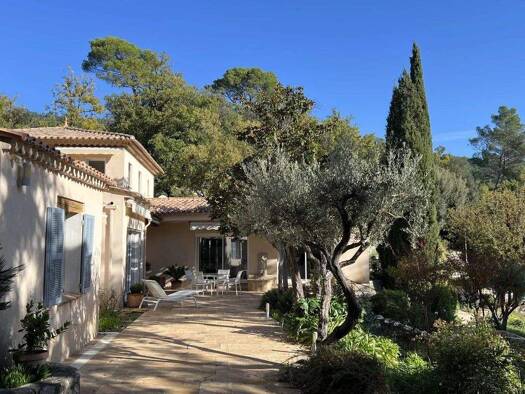 Einfamilienhaus zum Kauf 1.260.000 € 9 Zimmer 260 m² 27.859 m² Grundstück CLAVIERS 83830