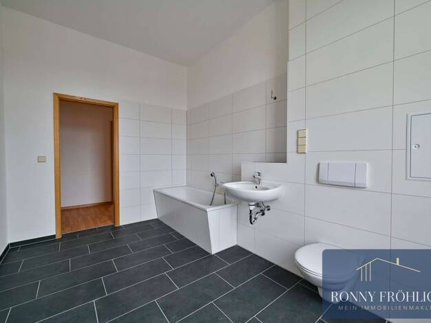 Wohnung zur Miete 365 € 2 Zimmer 66,8 m² 3. Geschoss Bergstraße 58 Schloßchemnitz Schloßchemnitz 09113