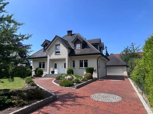 Einfamilienhaus zum Kauf provisionsfrei 530.000 € 5 Zimmer 189 m² 1.100 m² Grundstück Obermehnen Lübbecke 32312