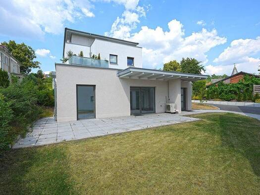 Wohnung zur Miete 900 € 3 Zimmer 117 m² EG frei ab 01.02.2026 Coburg 96450