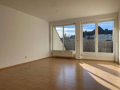Studio zum Kauf 57.900 € 3 Zimmer 67,5 m² Stauffenbergstraße 16 Auerbach Auerbach/Vogtland 08209