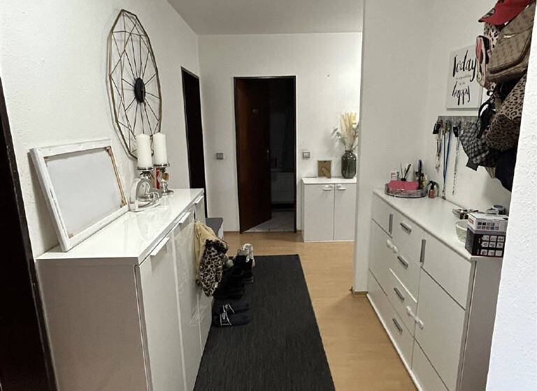 Wohnung zur Miete 800 € 3 Zimmer 90,5 m²<br/>Wohnfläche 2.<br/>Geschoss Rielasingen Rielasingen-Worblingen 78239