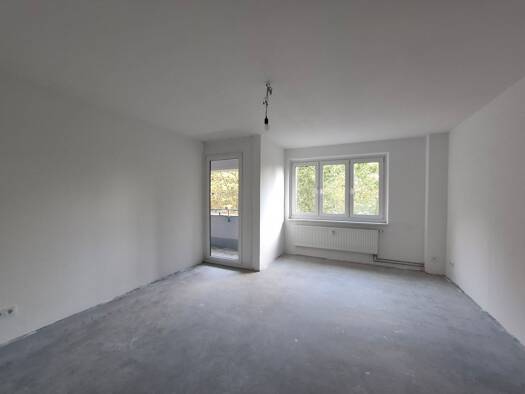Wohnung zur Miete 501 € 2 Zimmer 64,3 m² 4. Geschoss frei ab 01.11.2026 Senftenberger Ring 32 Märkisches Viertel Berlin 13435