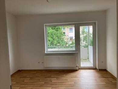 Wohnung zur Miete 528 € 3 Zimmer 57,6 m² 2. Geschoss frei ab 01.08.2025 Jahnstraße 5 Brake Brake 26919