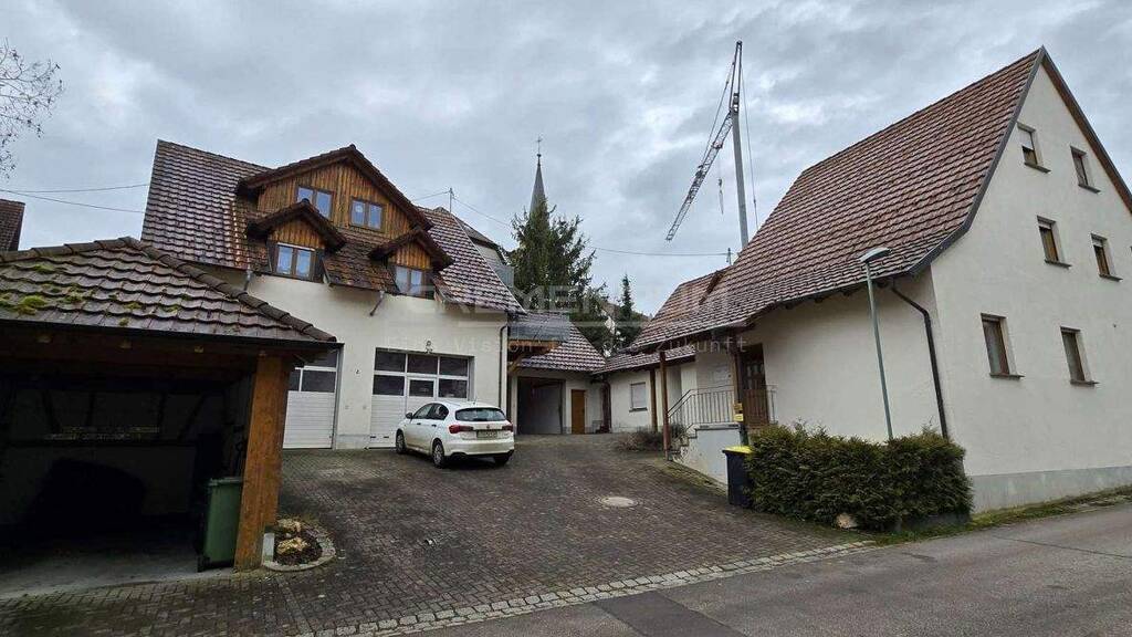 Mehrfamilienhaus zum Kauf provisionsfrei als Kapitalanlage geeignet 699.000 € 15,5 Zimmer 377 m² 734 m² Grundstück Riedöschingen Blumberg 78176