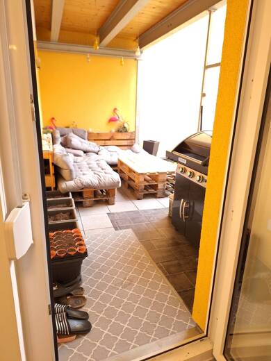 Wohnung zur Miete 740 € 2 Zimmer 73,6 m² Geschoss 1/3 frei ab 01.07.2025 Neustadt Neustadt an der Aisch 91413