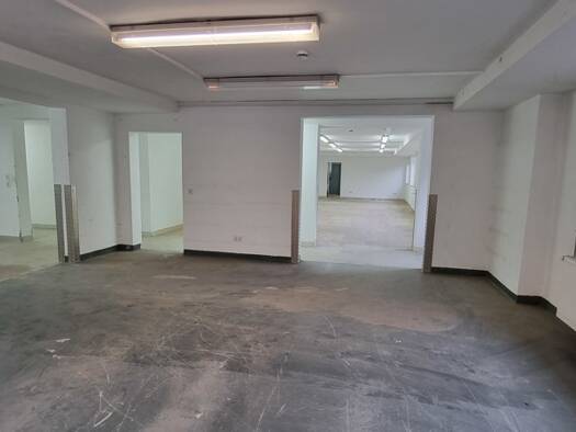 Lagerhalle zur Miete 1.950 € 650 m² Lagerfläche Arnsberg / Hüsten 59759