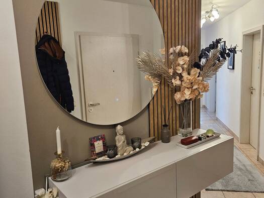 Wohnung zur Miete 850 € 4 Zimmer 117 m² Geschoss 2/2 frei ab sofort Neuses Roßtal 90574