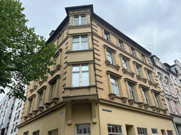 Wohnung zur Miete 504 € 1,5 Zimmer 56 m² 4. Geschoss frei ab sofort Leipziger Straße 46 Innenstadt Halle (Saale) 06108