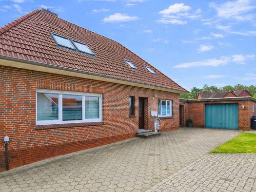 Mehrfamilienhaus zum Kauf 319.000 € 5 Zimmer 154 m² 1.020 m² Grundstück Wiesmoor Wiesmoor 26639