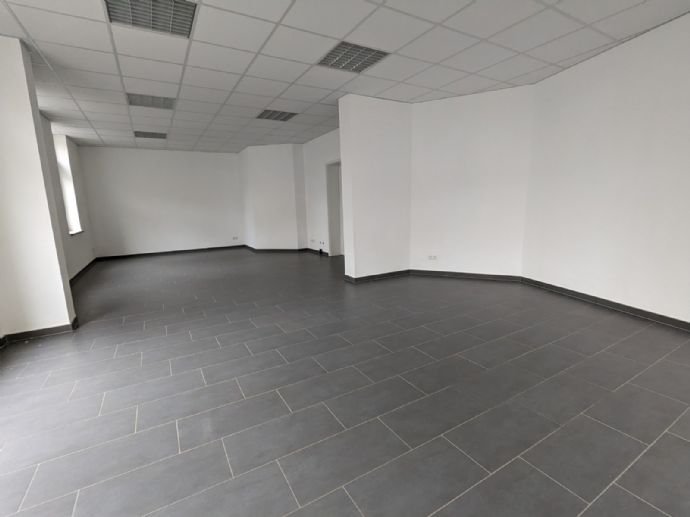 Büro-/Praxisfläche zur Miete provisionsfrei 410 € 2 Zimmer 86,7 m²<br/>Bürofläche Bahnhofstr. 5 Oelsnitz Oelsnitz 08606