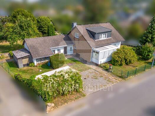 Einfamilienhaus zum Kauf 437.000 € 5 Zimmer 90 m² 1.054 m² Grundstück Hennef 53773