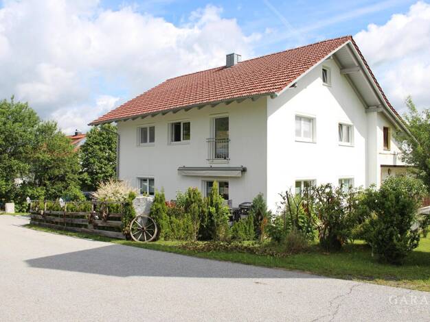 Mehrfamilienhaus zum Kauf 360.000 € 6 Zimmer 280 m² 690 m² Grundstück Zell Kirchberg i.Wald 94259