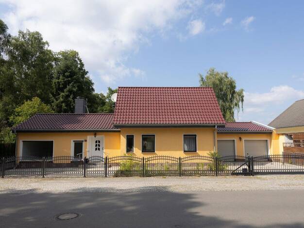 Einfamilienhaus zum Kauf provisionsfrei 775.000 € 6 Zimmer 156 m² 936 m² Grundstück Schwerin 15755