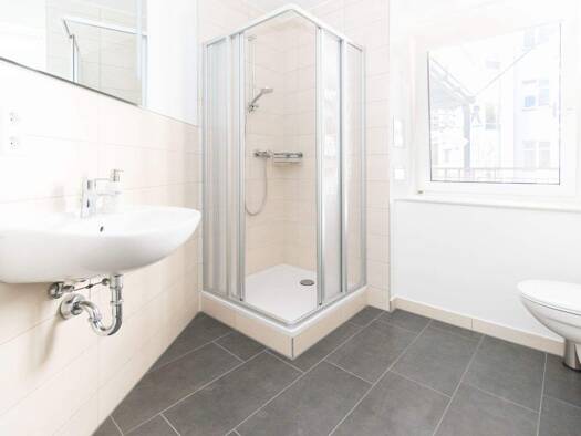 Wohnung zur Miete 660 € 2 Zimmer 57 m² 2. Geschoss frei ab sofort Karl-Liebknecht-Straße 65 Südvorstadt Leipzig 04275