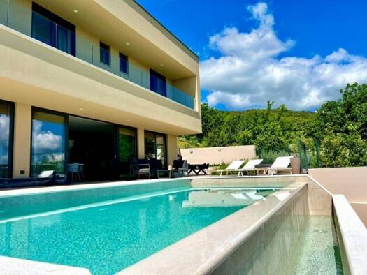 Einfamilienhaus zum Kauf 1.250.000 € 4 Zimmer 200 m² 657 m² Grundstück Raša 52223