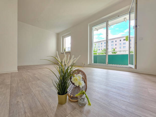 Wohnung zur Miete 292 € 2 Zimmer 48,7 m² 1. Geschoss Johannes-R.-Becher-Straße 8 Hanns-Eisler-Platz / Kannenstieg Magdeburg, Erdgeschoss links 39128