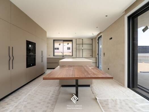 Einfamilienhaus zum Kauf - Erstbezug 899.500 € 290,5 m² 3.435,5 m² Grundstück Pedroso e Seixezelo