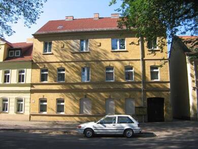 Wohnung zur Miete 305 € 2 Zimmer 43,2 m² 2. Geschoss frei ab sofort Dessauer Straße 34 Bitterfeld Bitterfeld-Wolfen 06749