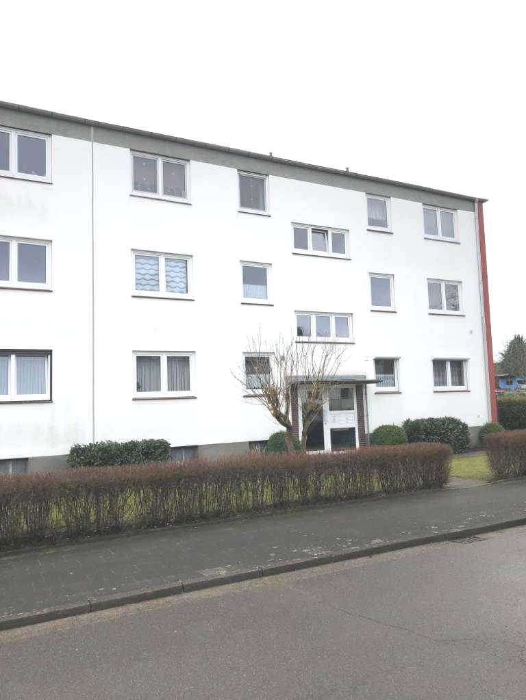 Wohnung zur Miete 700 € 2,5 Zimmer 65 m²<br/>Wohnfläche ab sofort<br/>Verfügbarkeit Rudolf Henning Str. 3 Böcklersiedlung Neumünster 24537