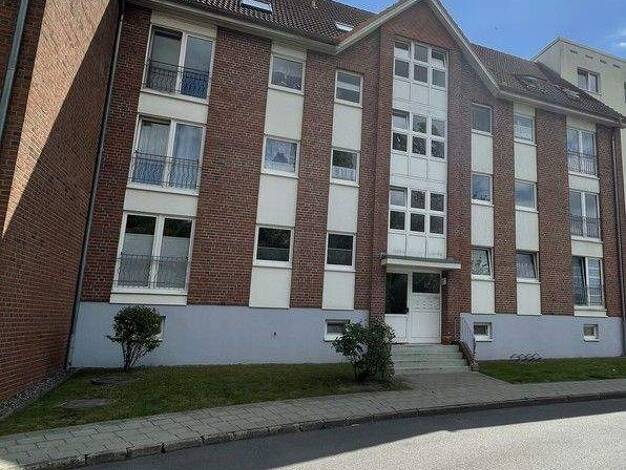 Wohnung zur Miete 450 € 2 Zimmer 50,3 m² 3. Geschoss frei ab 01.01.2026 Ferdinand-Hasenbalg-Straße 2 Putbus 18581
