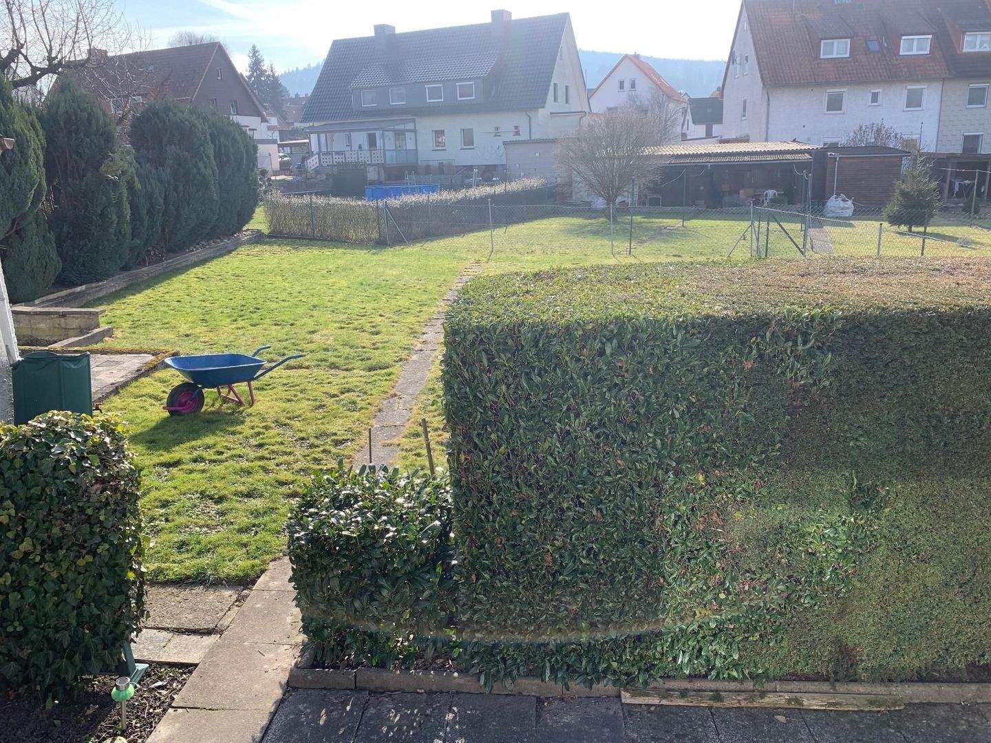 Immobilie in Eschershausen - Ein- Zweifamilienhaus mit Wintergarten in ruhiger Lage - Bild 2