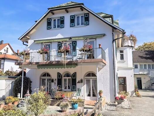 Einfamilienhaus zum Kauf 1.750.000 € 10 Zimmer 600 m² 1.100 m² Grundstück Münzhofstraße 3 Langenargen 88085