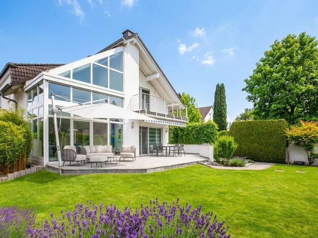 Einfamilienhaus zum Kauf 1.099.000 € 6 Zimmer 321,5 m² 575 m² Grundstück Dudenhofen Rodgau 63110