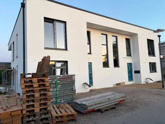 Wohnung zur Miete 1.400 € 4 Zimmer 105 m² Geschoss 1/1 frei ab 01.12.2026 Einum Hildesheim 31135